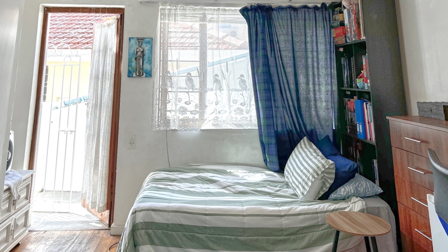 1 Bedroom Property for Sale in Green Point Western Cape